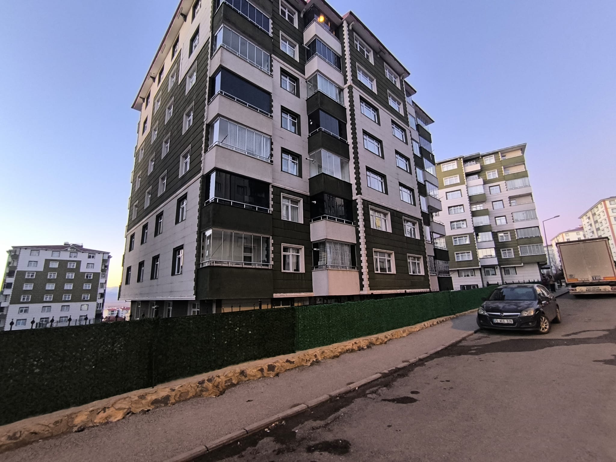 HİLALKENT'TE SATILIK DAİRE